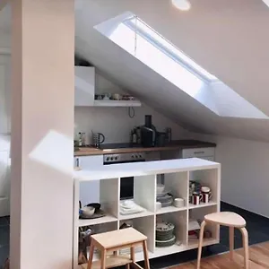 https://sonnige-und-ruhige-wohnung-fur-entspanntes-reisen.vienna-besthotels.com